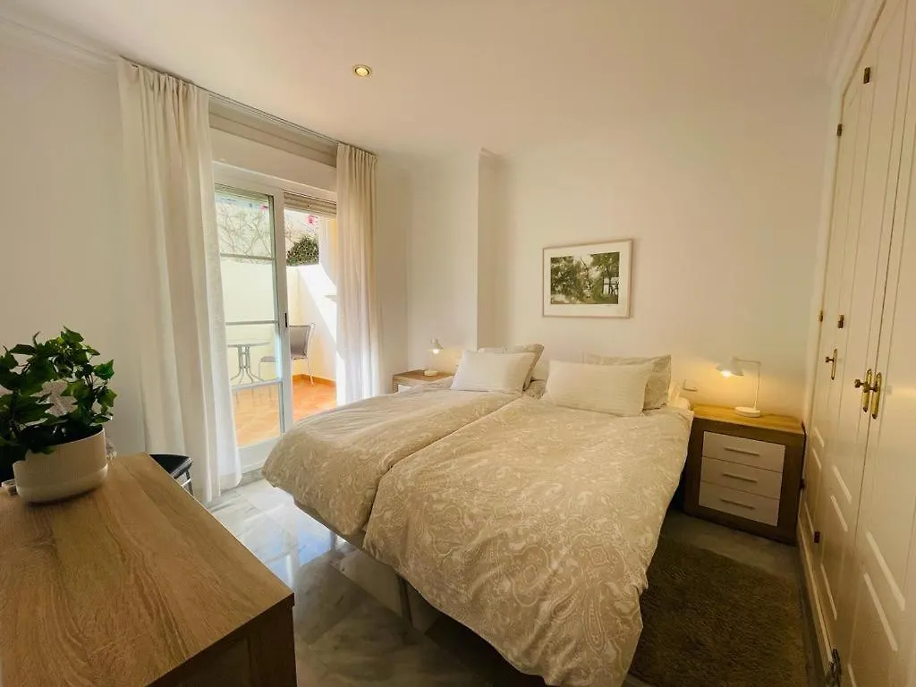 Walking Distance To Puerto Banus Sea View Apartment Μαρμπέλλα