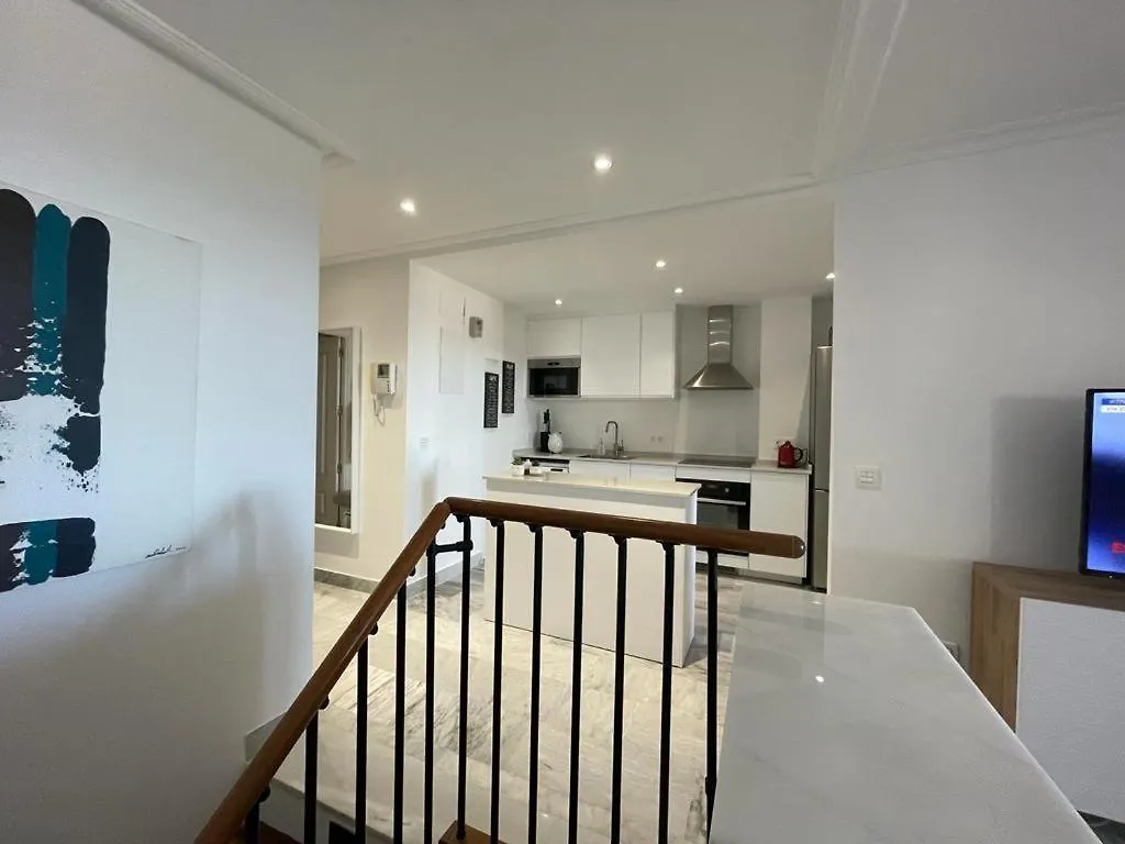 Walking Distance To Puerto Banus Sea View Apartment Μαρμπέλλα