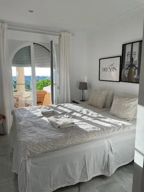 Walking Distance To Puerto Banus Sea View Apartment Μαρμπέλλα