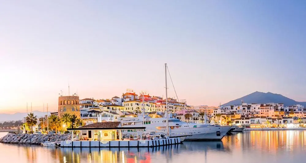 Walking Distance To Puerto Banus Sea View Apartment Marbella