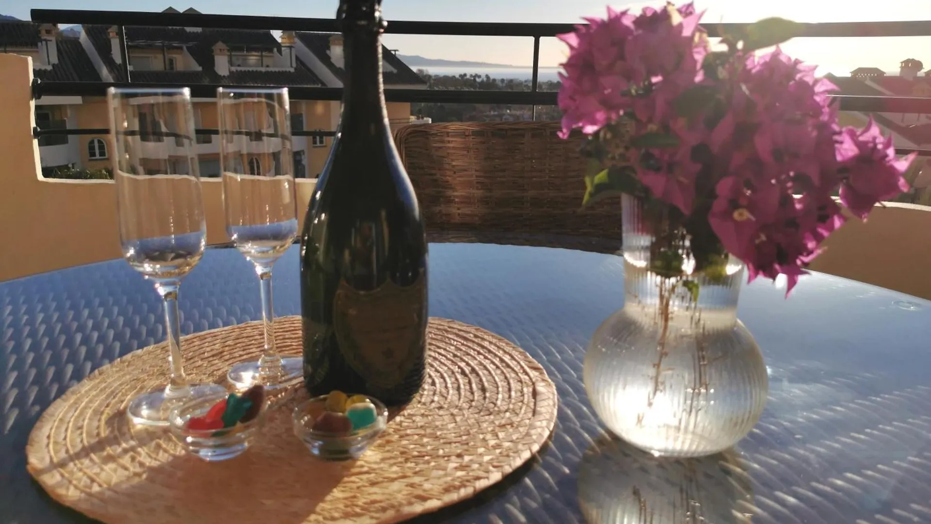 Walking Distance To Puerto Banus Sea View Apartment Marbella