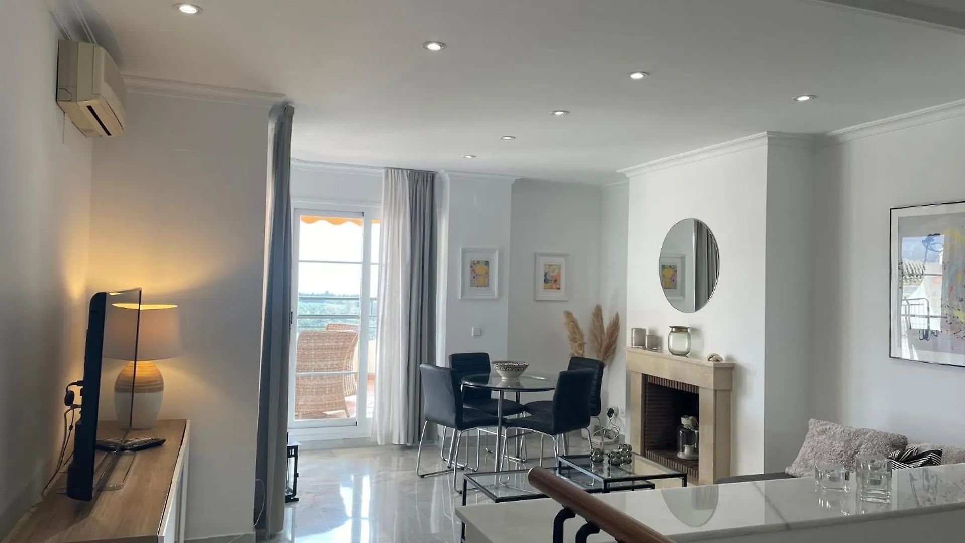 Walking Distance To Puerto Banus Sea View Apartment Marbella